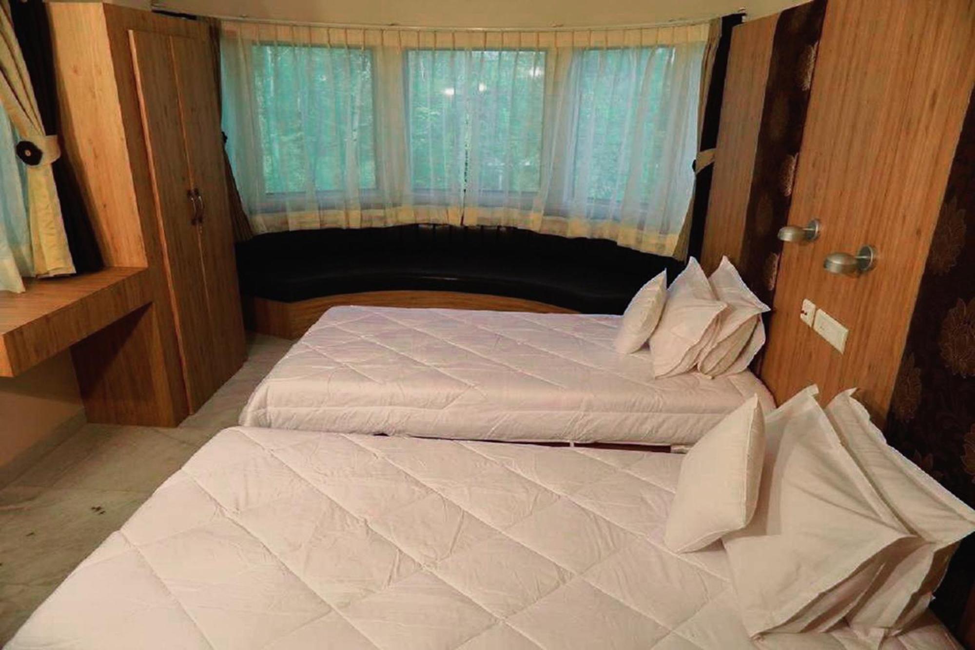 The Kei Inn & Suites Hotel Near Salt Lake Колката Екстер'єр фото
