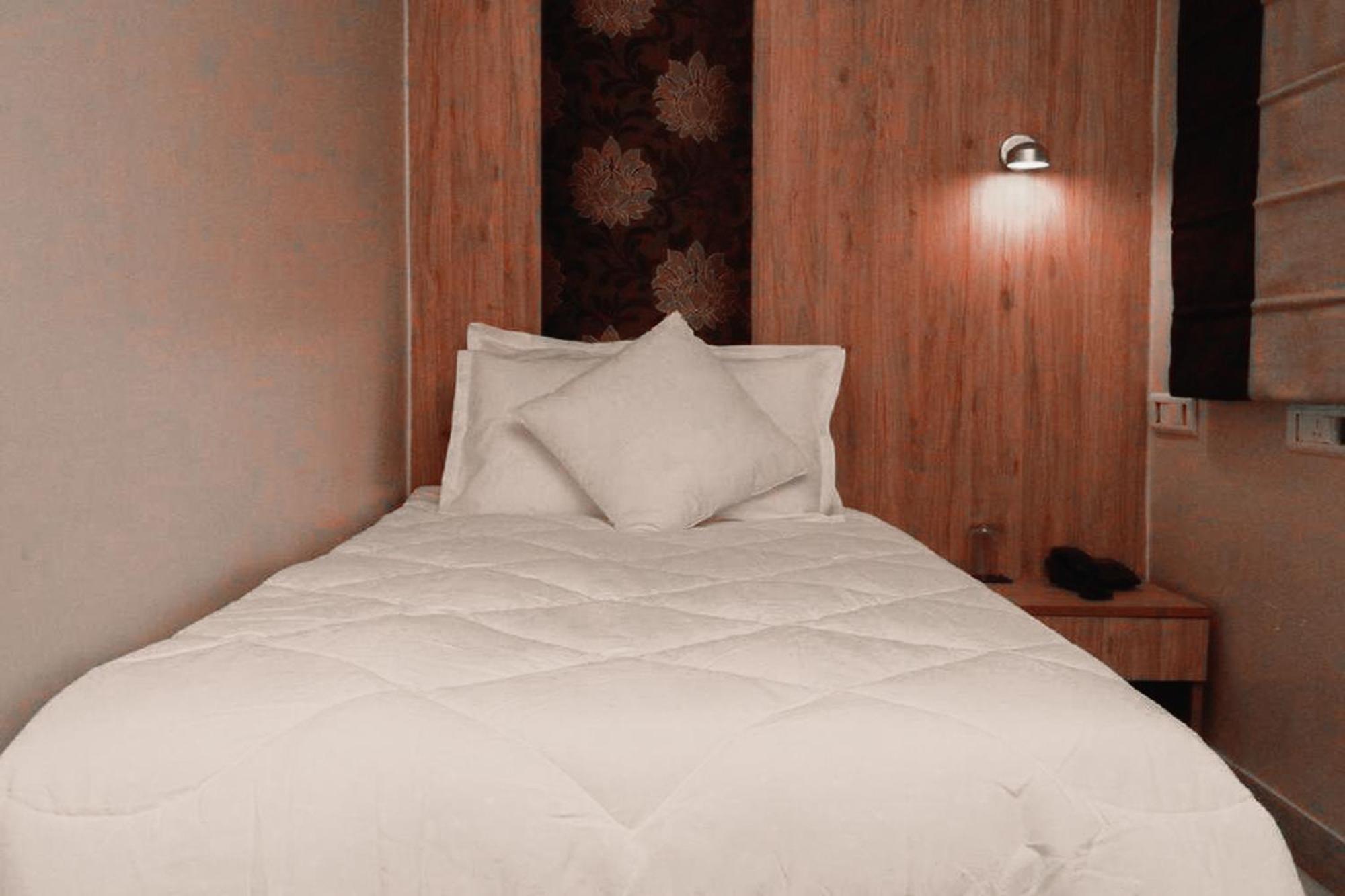 The Kei Inn & Suites Hotel Near Salt Lake Колката Екстер'єр фото